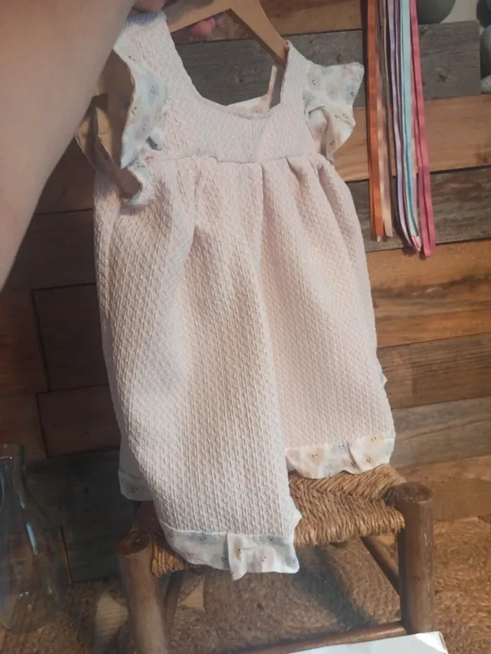 Tunique 6 ans fais mains tbe - photo numéro 5