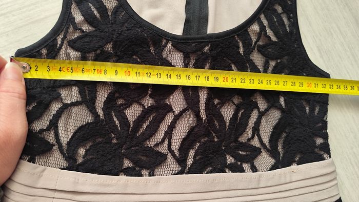 Robe dentelle - photo numéro 5
