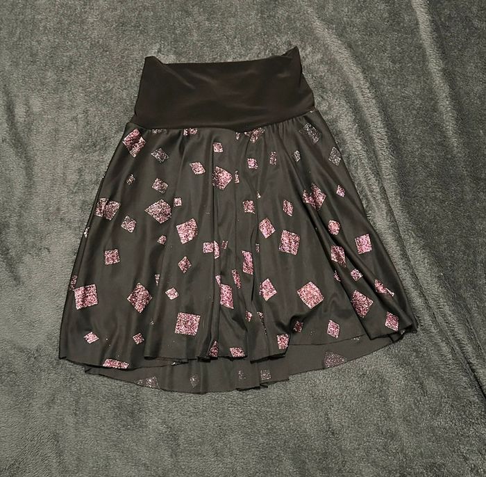 Jupe pailletés en Tulle Noire et Rose Taille M/L - photo numéro 2