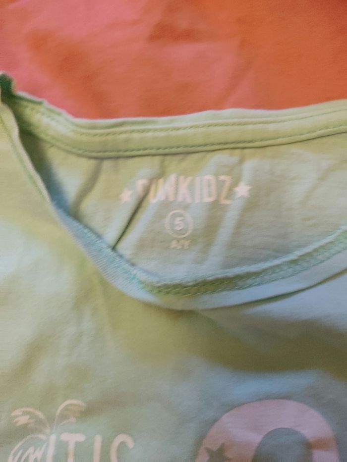 Tee shirt taille 5 ans - photo numéro 2
