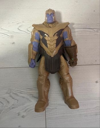 Figurine  Marvel / Avengers Thanos