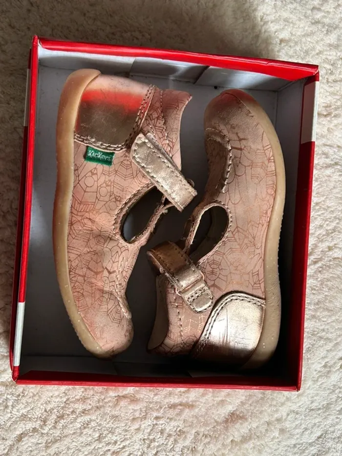 Chaussures Kickers fille 26 - photo numéro 2