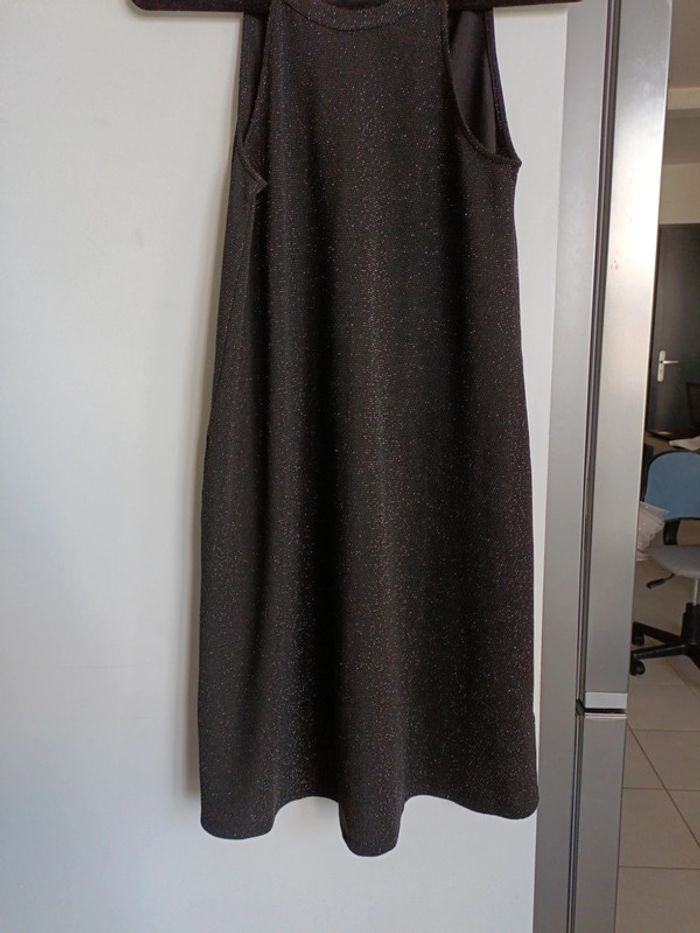 Robe Kiabi scintillante manches courtes midi – Taille 36 - photo numéro 2