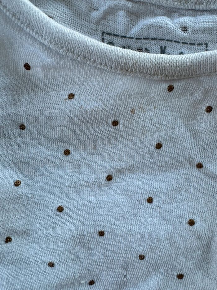 T shirt blanc à pois Boîte à malice 12 mois BE - photo numéro 3