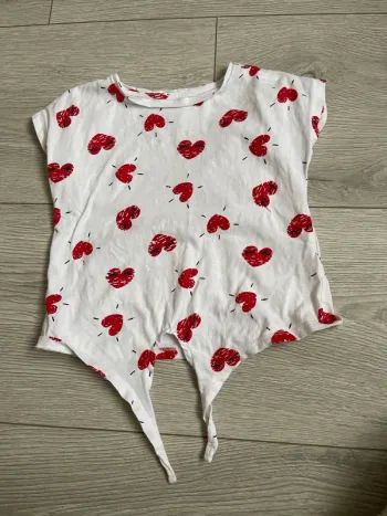 T shirt cœur a nouer