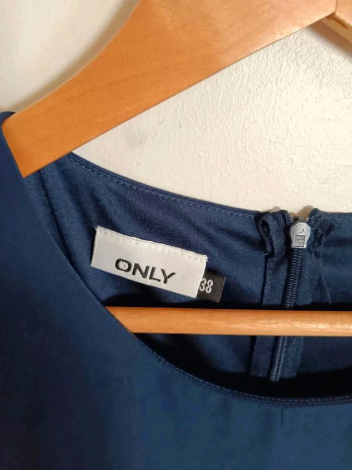 C31 robe marine Only 38 - photo numéro 3