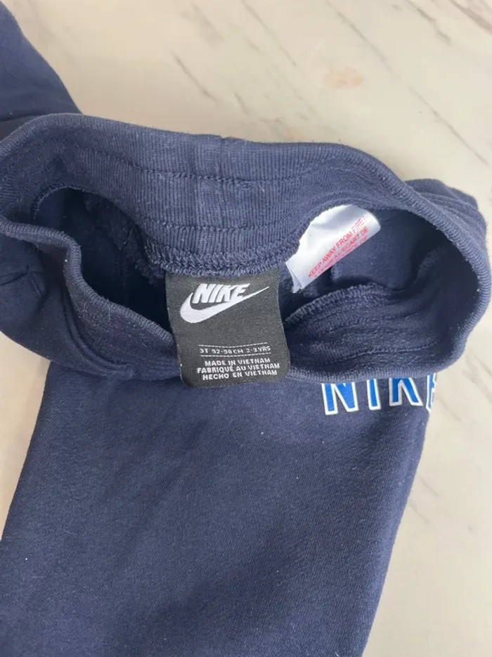 Pantalon jogging Nike 2-3 ans - photo numéro 2