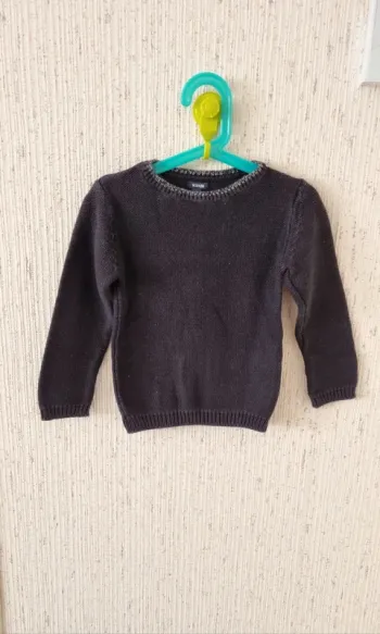 Pull Noir en laine taille 5 ans kiabi