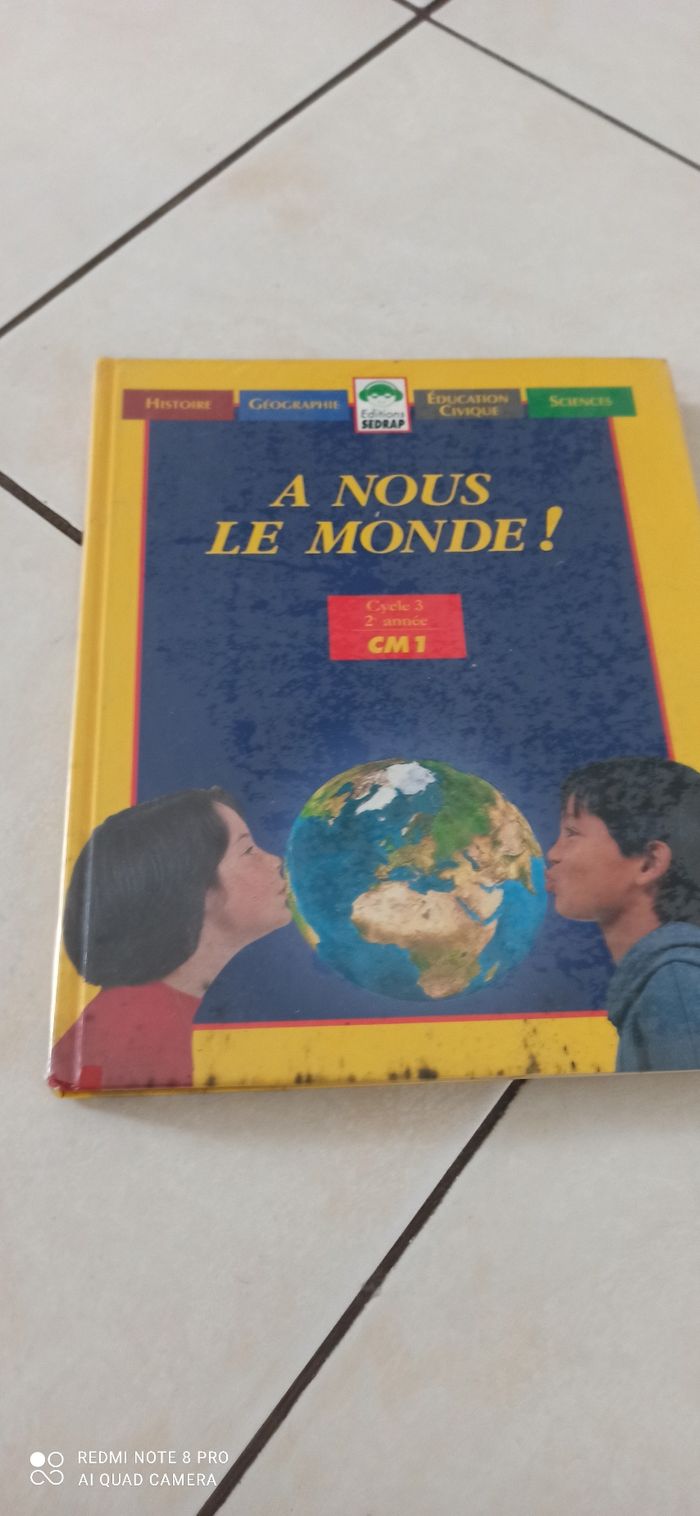 Livre à nous le monde cm1
