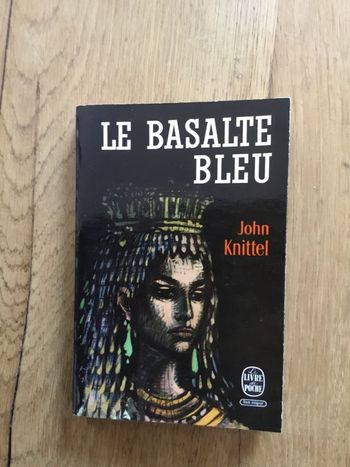 Livre « le basalte bleu »