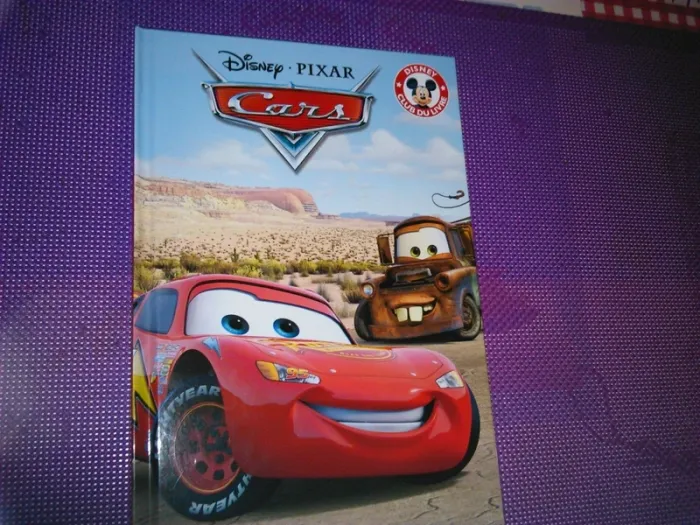 Livre Pixar Dinsey club du livre Cars