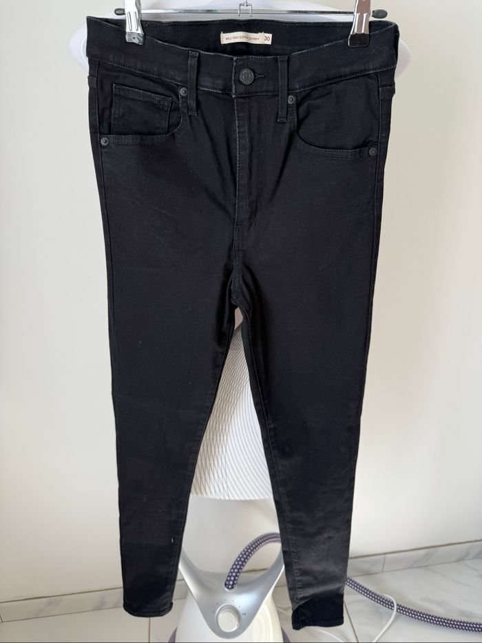Levi’s Mile High Super Skinny – 30 x 32
