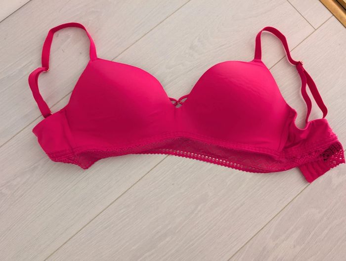Soutien gorge neuf 80D