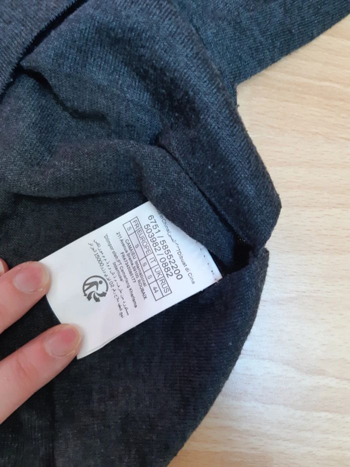 Pull léger gris Camaïeu taille 36 TBE - photo numéro 3