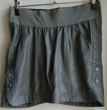 Bermuda T M "Belly Mams" neuf