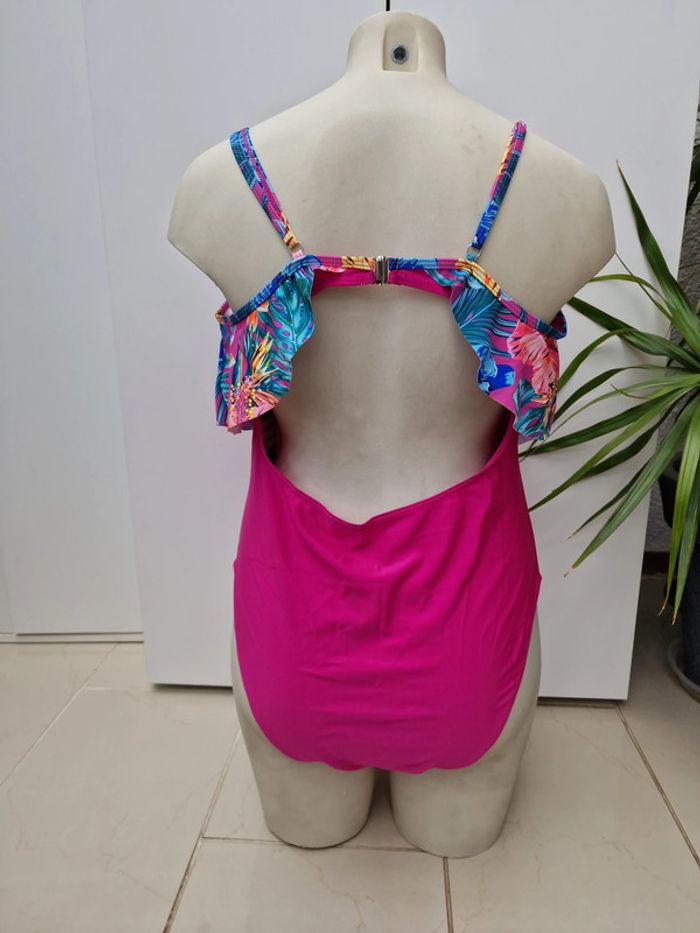 Maillot De Bain Une Piece Fuchsia Volants Imprimé Fleurs Hibiscus - photo numéro 6