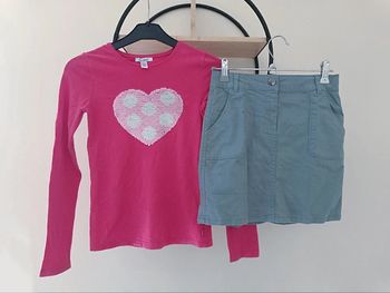 10 ans ensemble Teeshirt Okaïdi et jupe tape a l oeil