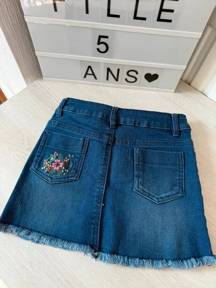 Magnifique jupe en jeans Boboli 5 ans neuve - photo numéro 6