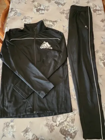 Survêtement homme Taille 15-16 ans