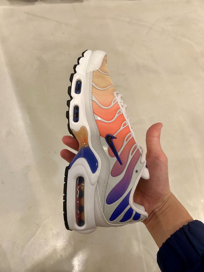 NiKE Womens AIR Vapormax Plus TN Tailles disponibles : 37, 38, 39, 40 - photo numéro 3
