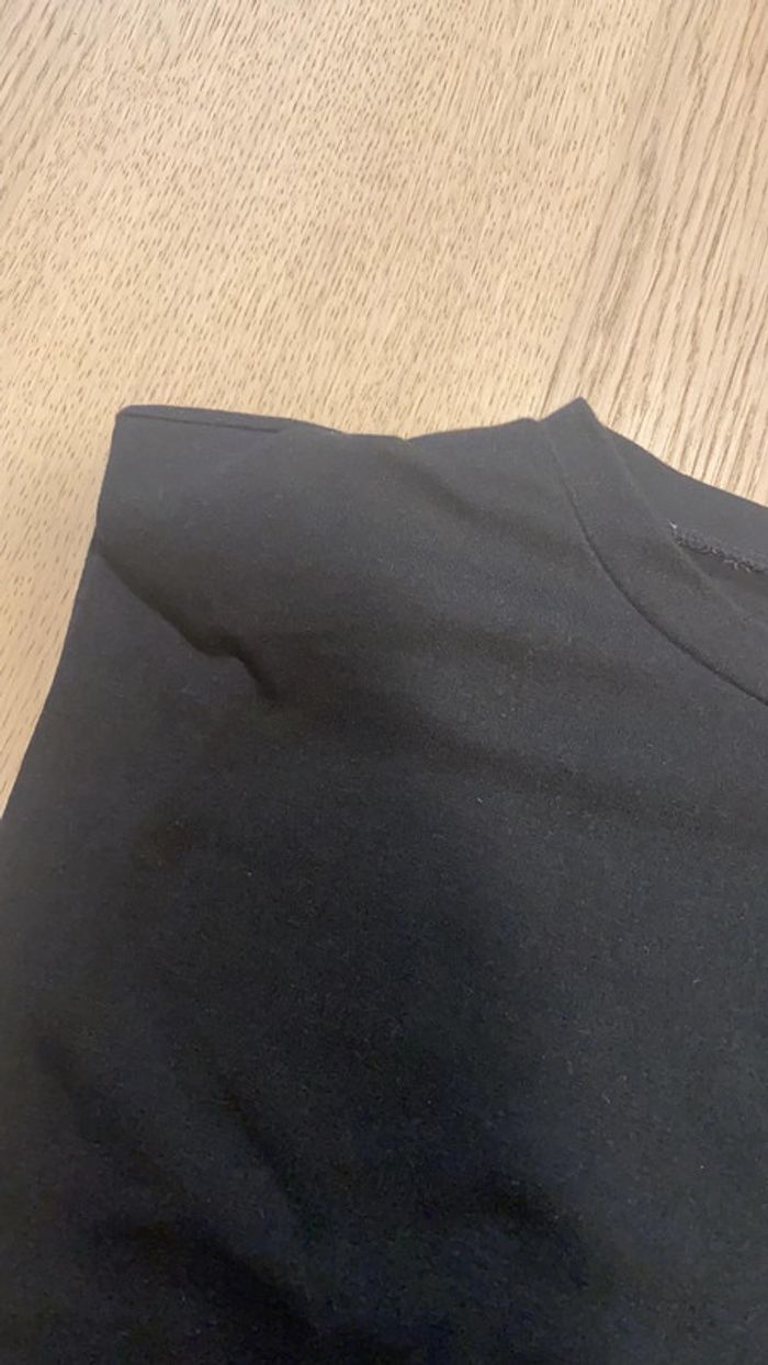 Robe courte avec épaulettes et ceinture taille 40- 42 - photo numéro 2