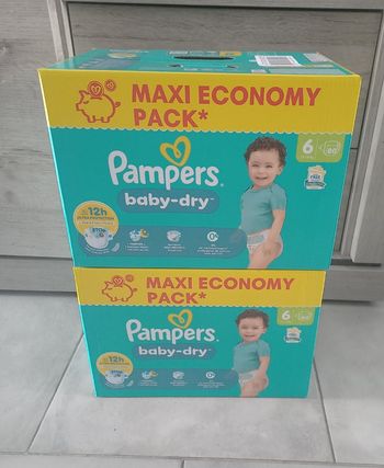 Couches pampers taille  6