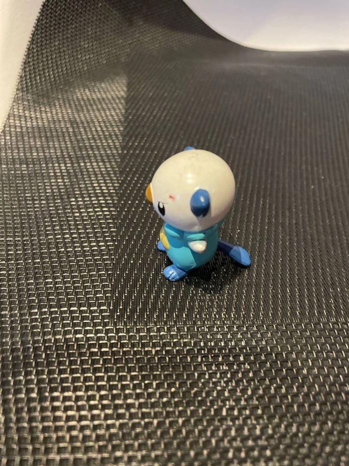 Figurine Moustillon Oshawott Pokémon Nintendo 4cm officiel - photo numéro 4