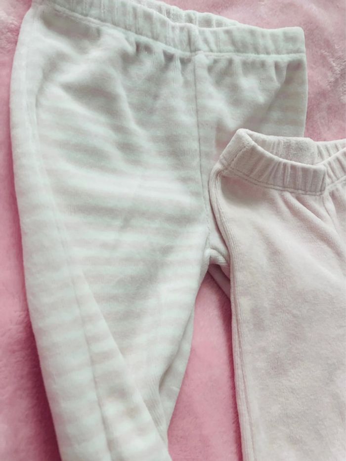 Lot de deux pantalons avec pieds effet velours taille 6 mois - 68 cm - photo numéro 3