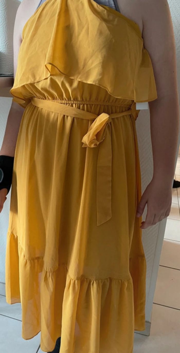 Robe soirée jaune moutarde - photo numéro 7