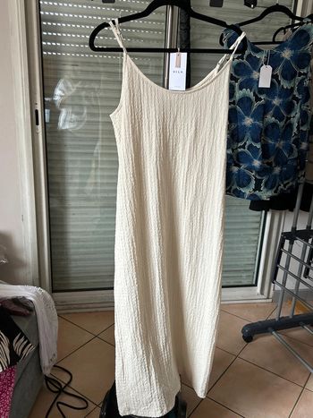 Robe longue beige Vila petite