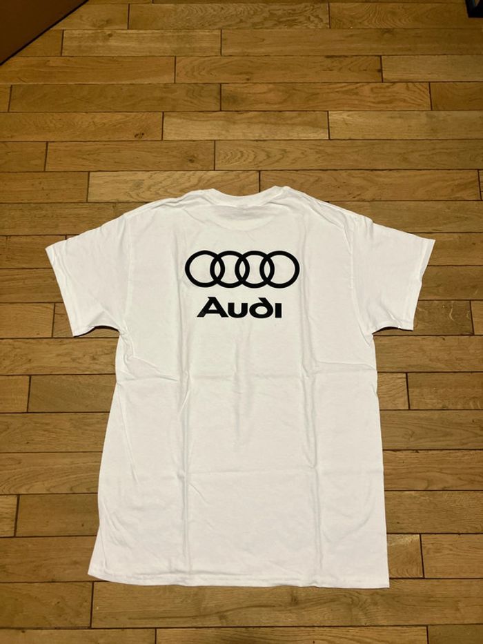 T shirt Audi taille M blanc