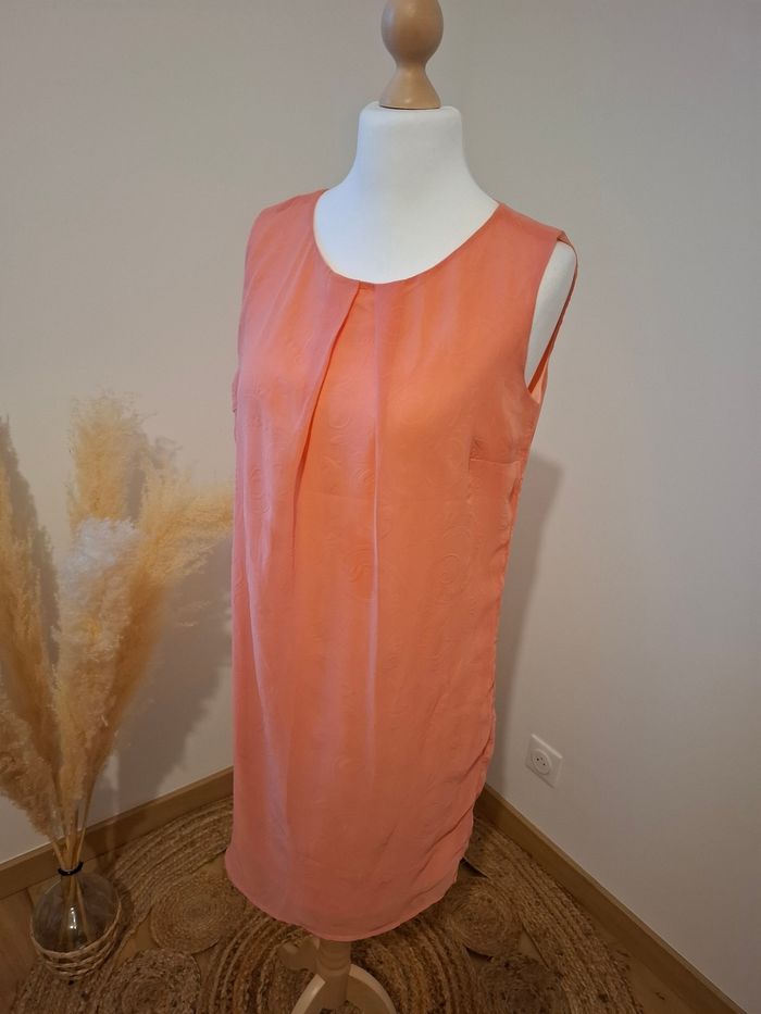 Robe fluide à motifs rose/corail LC Waikiki taille M 38 - photo numéro 7