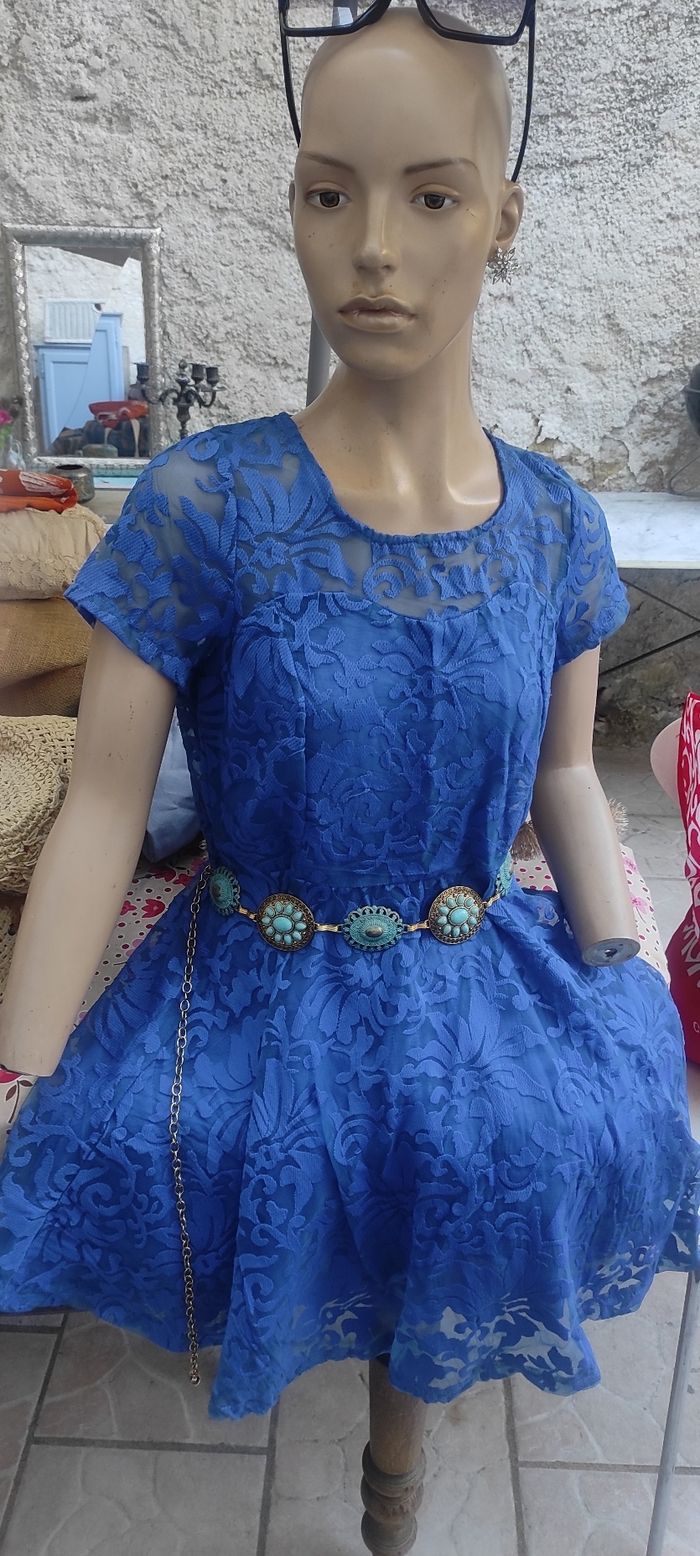 Robe bleue électrique