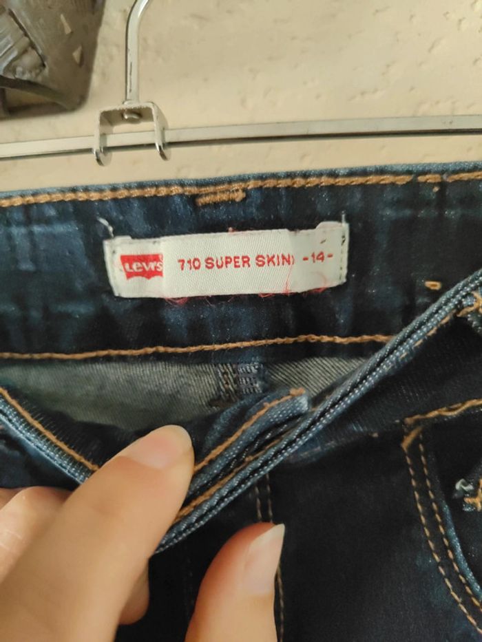 Jean bleu Levi's - photo numéro 2