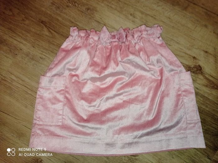 Jupe à bretelles velours rose, taille 8 ans, Neuve - photo numéro 4
