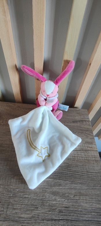 Doudou lapin rose baby nat