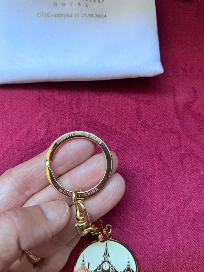 Porte-clefs hôtel Disneyland Paris - photo numéro 3