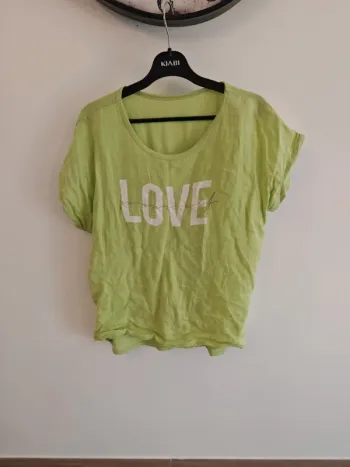 T-shirt vert "love" taille 44