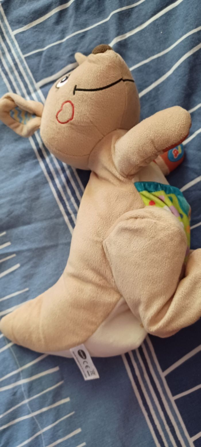 Peluche kangourou qui saute lisez bien l'annonce surtout - photo numéro 4