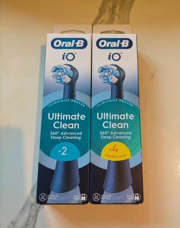 Lot 6 brossettes Oral-B io ultimate clean noire