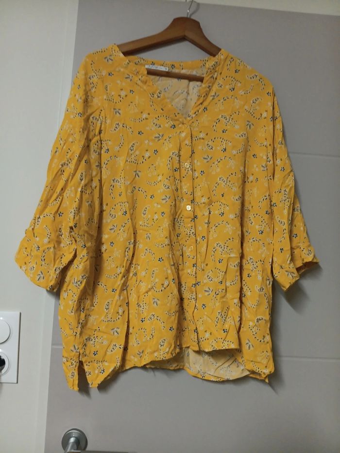 Blouse manche courte moutarde motifs