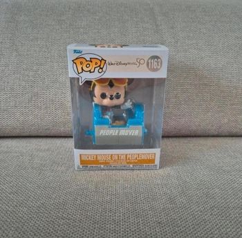 Figurine POP Mickey mouse on the peoplemover 1163