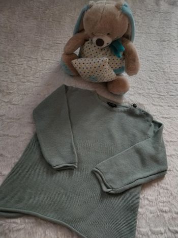 Pull tout doux vert deau. 18mois