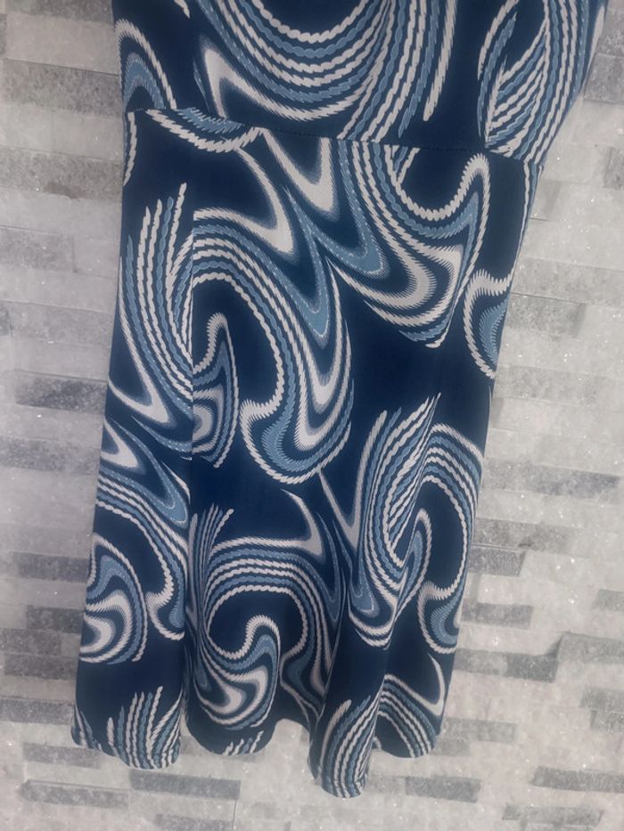 Robe courte taille 38/40 - photo numéro 3