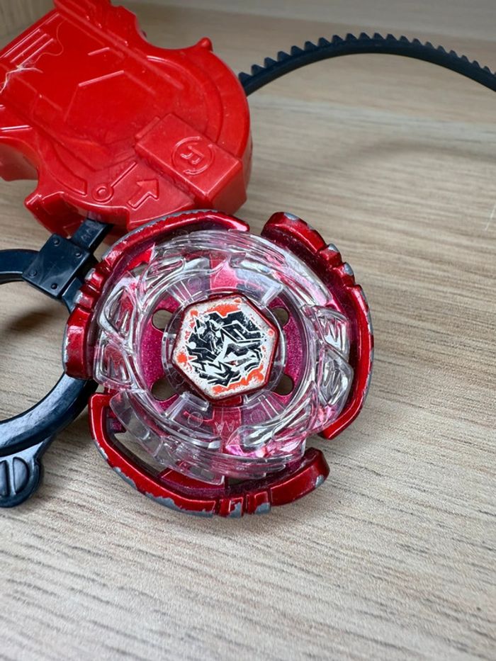 Toupie beyblade cyber pegasus - photo numéro 2
