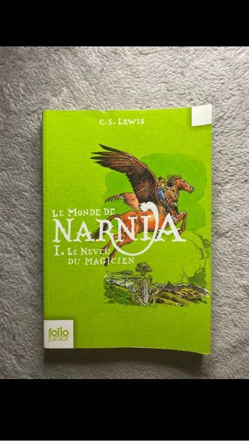 Livre le monde de narnia