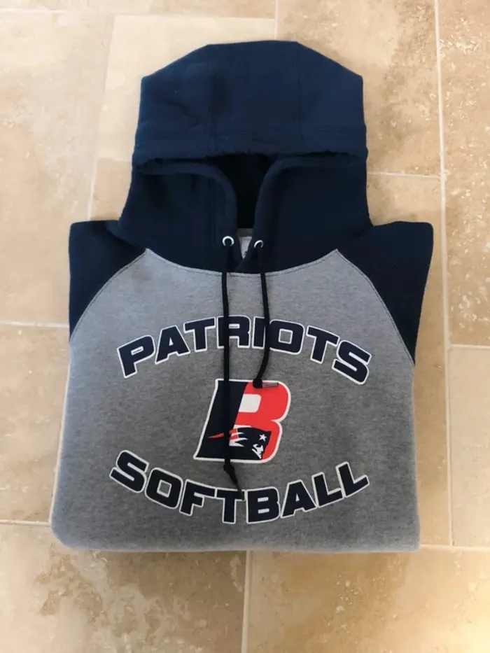 Sweat a capuche homme Patriots Baseball marine et gris Russel Athletic S excellent état