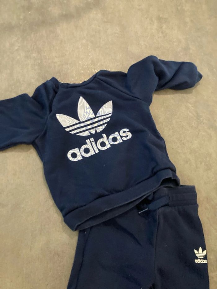 Ensemble jogging Adidas  9/12 mois - photo numéro 2