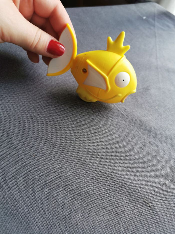 Figurine Magicarpe Pokémon jaune McDonald’s - photo numéro 2