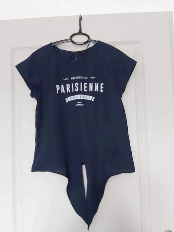T-shirt avec noeud